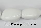 CNG72 15.5 inches 10*16mm - 25*35mm nuggets white agate beads